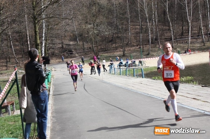 Zdjęcie w galerii na portalu naszwodzislaw.com: 139 os&oacute;b wystartowało w kolejnej edycji Błękitnej Wstęgi Balatonu wiadomości z regionu