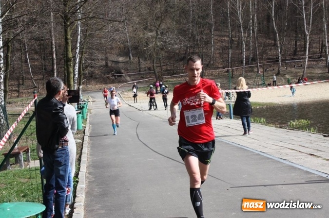 Zdjęcie w galerii na portalu naszwodzislaw.com: 139 os&oacute;b wystartowało w kolejnej edycji Błękitnej Wstęgi Balatonu wiadomości z regionu