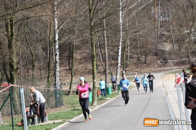 Zdjęcie w galerii na portalu naszwodzislaw.com: 139 os&oacute;b wystartowało w kolejnej edycji Błękitnej Wstęgi Balatonu wiadomości z regionu