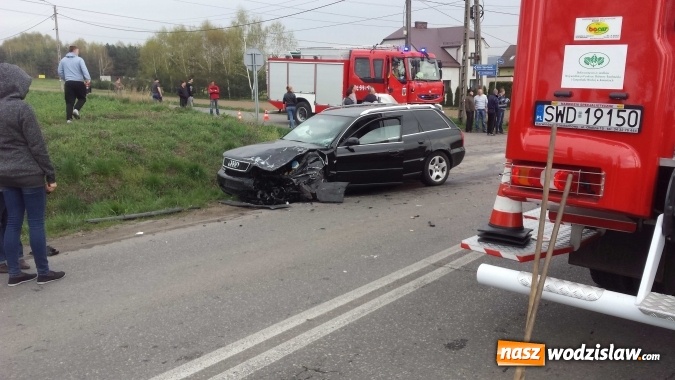 Zdjęcie w galerii na portalu naszwodzislaw.com: Tragiczny wypadek w Syryni. Jedna osoba nie żyje wiadomości z regionu