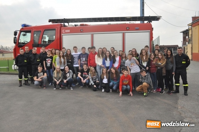 Zdjęcie w galerii na portalu naszwodzislaw.com: Strażacy przeszkolili gimnazjalistów z Gorzyc wiadomości z regionu