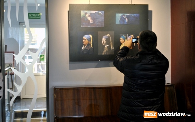 Zdjęcie w galerii na portalu naszwodzislaw.com: Wernisaż wystawy 