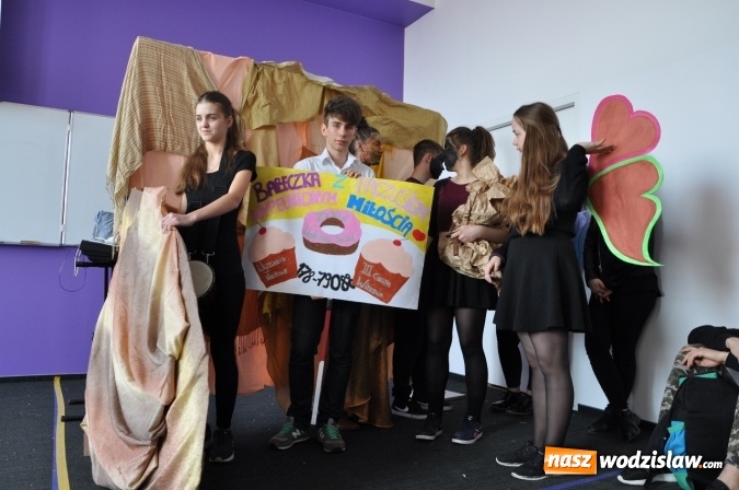 Zdjęcie w galerii na portalu naszwodzislaw.com: Drużyna z Gimnazjum nr 1 na podium XI Ogólnopolskiej Olimpiady Kreatywności Destination ImagiNation we Wrocławiu! wiadomości z regionu