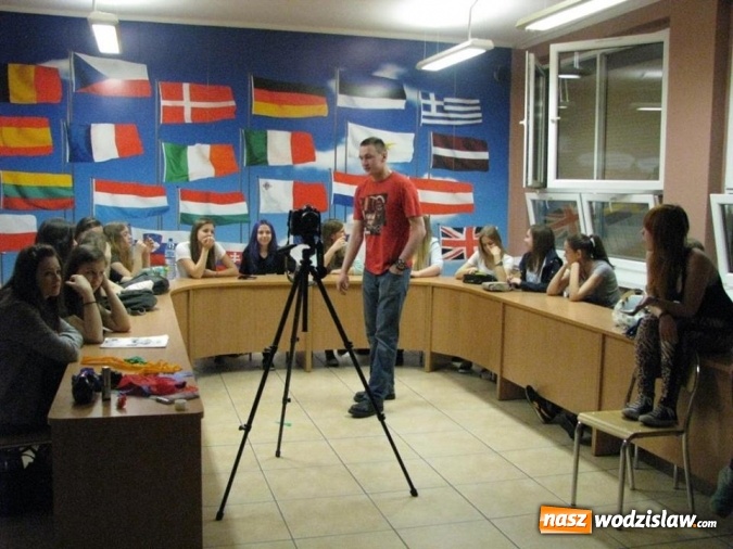 Zdjęcie w galerii na portalu naszwodzislaw.com: Na językach tym razem... sztuka  wiadomości z regionu