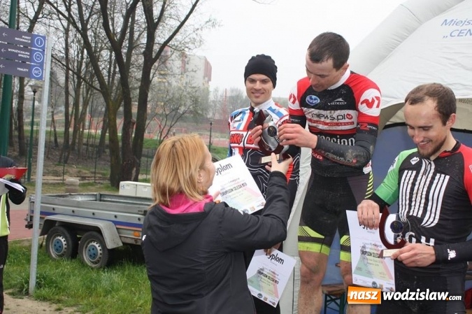 Zdjęcie w galerii na portalu naszwodzislaw.com: Sportowe emocje na Trzech Wzgórzach wiadomości z regionu