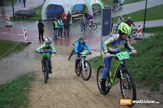 Zdjęcie w galerii na portalu naszwodzislaw.com: Sportowe emocje na Trzech Wzgórzach wiadomości z regionu