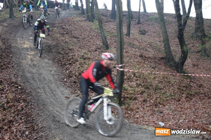 Zdjęcie w galerii na portalu naszwodzislaw.com: Sportowe emocje na Trzech Wzgórzach wiadomości z regionu