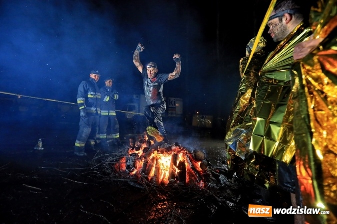 Zdjęcie w galerii na portalu naszwodzislaw.com: Miał być Classic a wyszedł Hardcore! Wyjątkowo ekstremalny Runmageddon szalał na hałdach w Zabrzu wiadomości z regionu