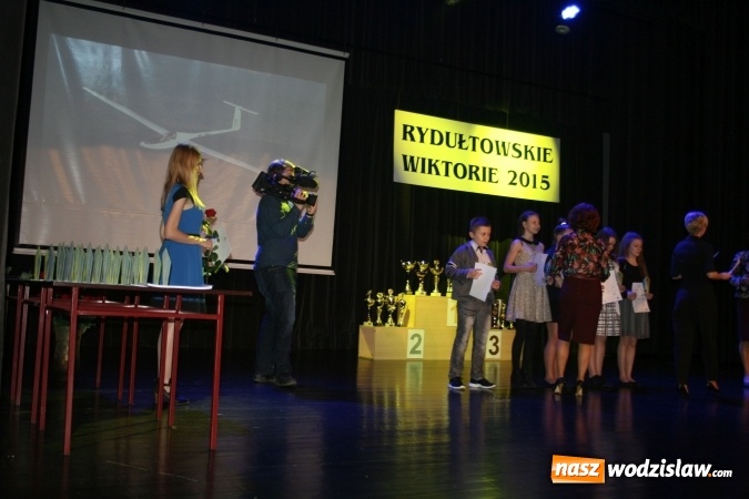 Zdjęcie w galerii na portalu naszwodzislaw.com: Wiktorie 2015 trafiły w ręce najlepszych sportowców z Rydułtów wiadomości z regionu