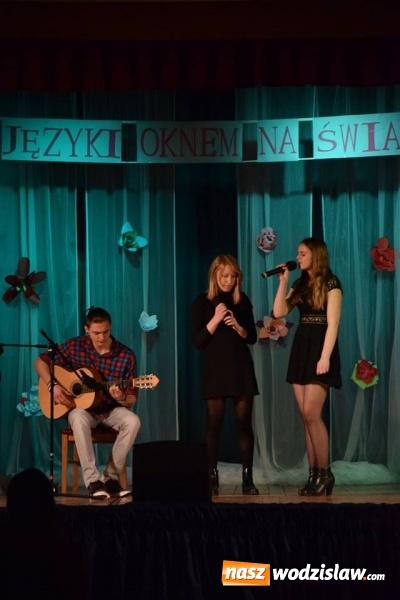 Zdjęcie w galerii na portalu naszwodzislaw.com: Języki oknem na świat. Goście z Chin, Ukrainy i Rosji  świętowali Dzień Języków Obcych w I LO w Wodzisławiu wiadomości z regionu