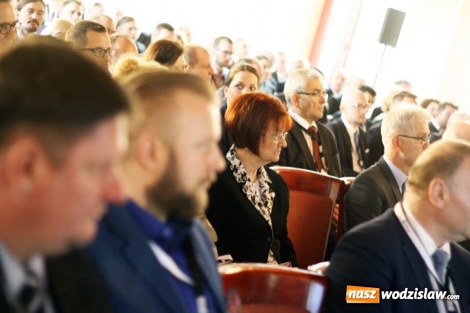 Zdjęcie w galerii na portalu naszwodzislaw.com: Myśl globalnie, działaj lokalnie. Za nami I. Forum Biznesowe w Wodzisławiu Śląskim wiadomości z regionu