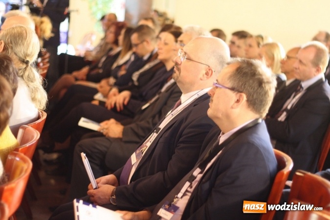 Zdjęcie w galerii na portalu naszwodzislaw.com: Myśl globalnie, działaj lokalnie. Za nami I. Forum Biznesowe w Wodzisławiu Śląskim wiadomości z regionu