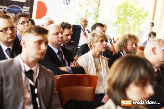 Zdjęcie w galerii na portalu naszwodzislaw.com: Myśl globalnie, działaj lokalnie. Za nami I. Forum Biznesowe w Wodzisławiu Śląskim wiadomości z regionu
