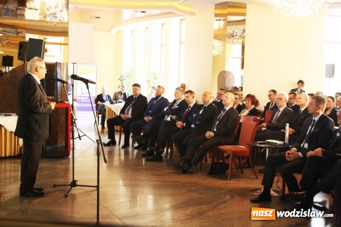 Zdjęcie w galerii na portalu naszwodzislaw.com: Myśl globalnie, działaj lokalnie. Za nami I. Forum Biznesowe w Wodzisławiu Śląskim wiadomości z regionu