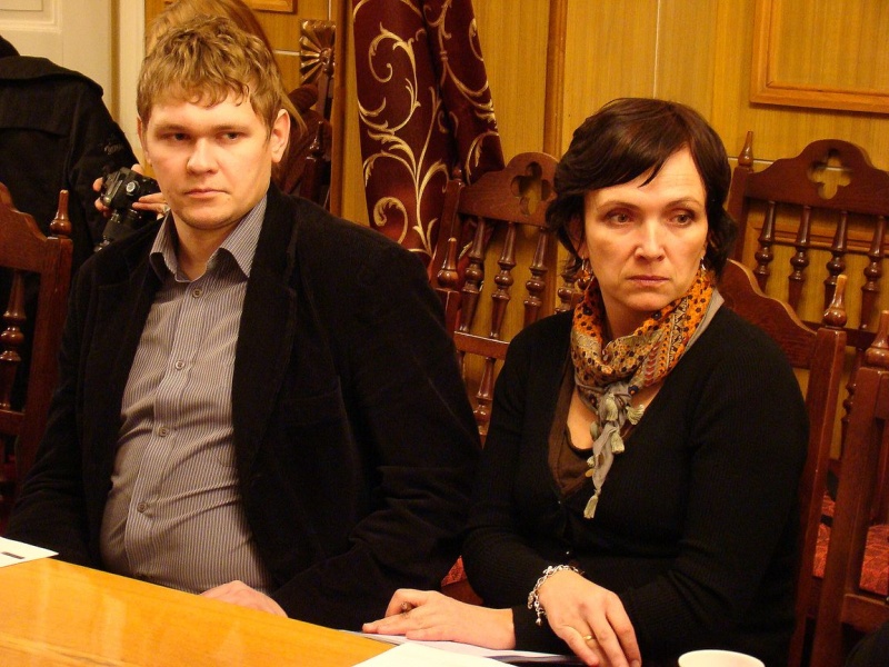 Zdjęcie w galerii na portalu naszwodzislaw.com: Jimi Hendrix dźwignią handlu wiadomości z regionu