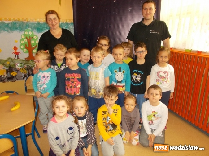 Zdjęcie w galerii na portalu naszwodzislaw.com: Przedszkolaki wybrały się w kosmiczną podróż  wiadomości z regionu