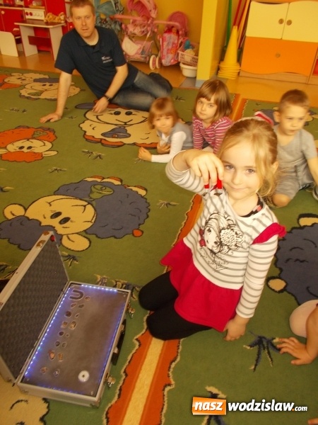 Zdjęcie w galerii na portalu naszwodzislaw.com: Przedszkolaki wybrały się w kosmiczną podróż  wiadomości z regionu