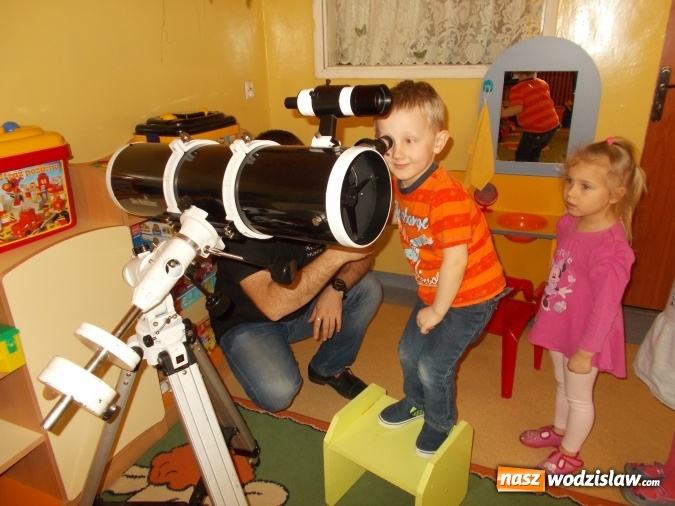 Zdjęcie w galerii na portalu naszwodzislaw.com: Przedszkolaki wybrały się w kosmiczną podróż  wiadomości z regionu