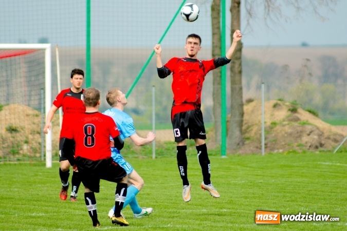 Zdjęcie w galerii na portalu naszwodzislaw.com: C klasa: Rozwój Bełsznica rozbity w Borucinie wiadomości z regionu