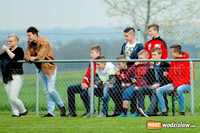 Zdjęcie w galerii na portalu naszwodzislaw.com: C klasa: Rozwój Bełsznica rozbity w Borucinie wiadomości z regionu