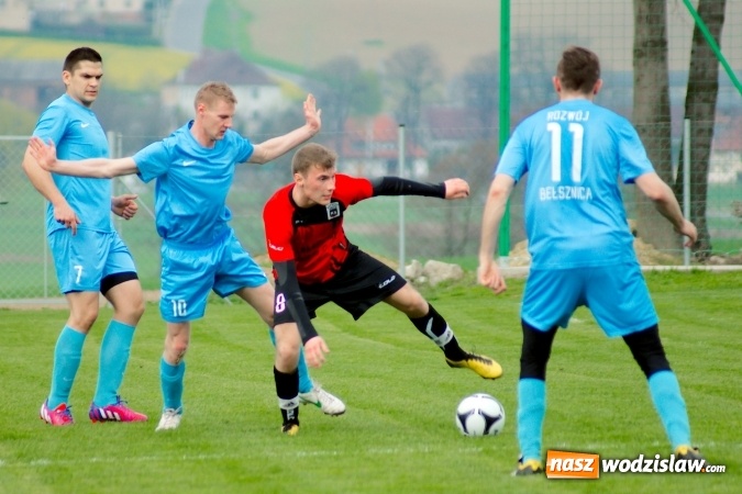 Zdjęcie w galerii na portalu naszwodzislaw.com: C klasa: Rozwój Bełsznica rozbity w Borucinie wiadomości z regionu