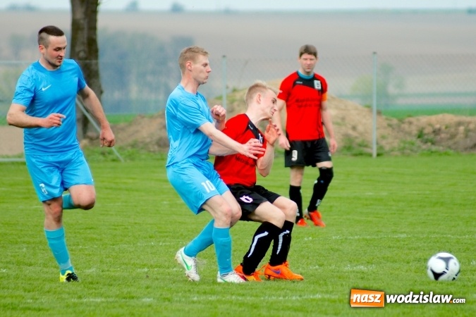 Zdjęcie w galerii na portalu naszwodzislaw.com: C klasa: Rozwój Bełsznica rozbity w Borucinie wiadomości z regionu