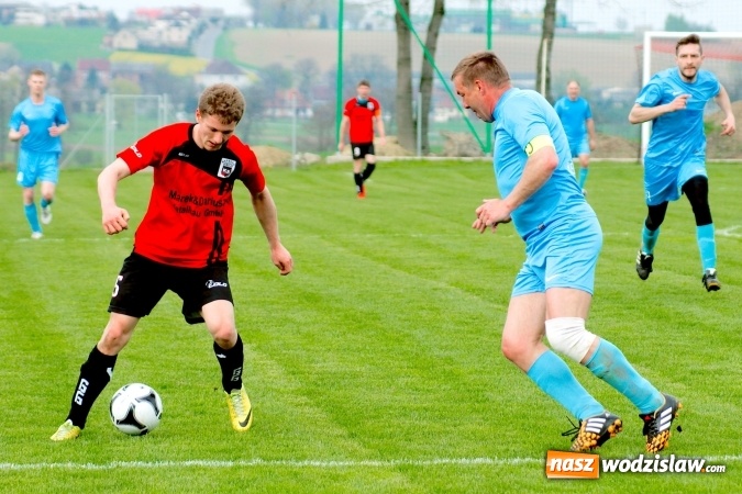 Zdjęcie w galerii na portalu naszwodzislaw.com: C klasa: Rozwój Bełsznica rozbity w Borucinie wiadomości z regionu