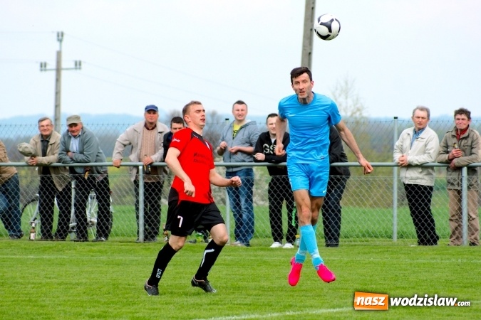 Zdjęcie w galerii na portalu naszwodzislaw.com: C klasa: Rozwój Bełsznica rozbity w Borucinie wiadomości z regionu