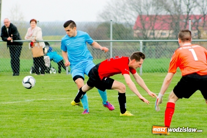 Zdjęcie w galerii na portalu naszwodzislaw.com: C klasa: Rozwój Bełsznica rozbity w Borucinie wiadomości z regionu