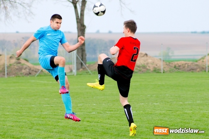 Zdjęcie w galerii na portalu naszwodzislaw.com: C klasa: Rozwój Bełsznica rozbity w Borucinie wiadomości z regionu