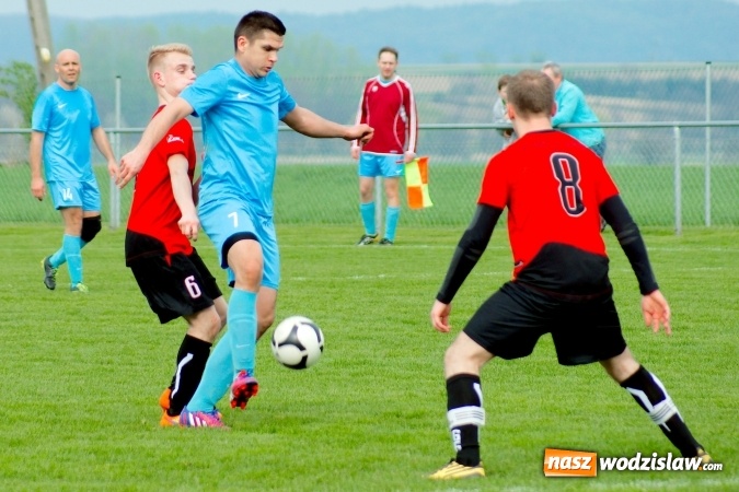 Zdjęcie w galerii na portalu naszwodzislaw.com: C klasa: Rozwój Bełsznica rozbity w Borucinie wiadomości z regionu