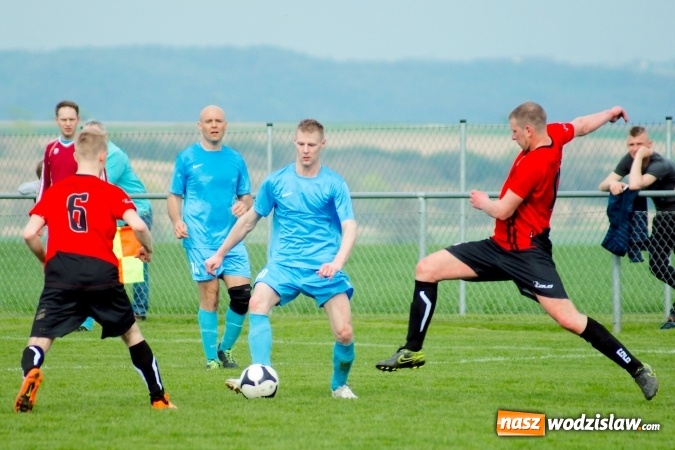 Zdjęcie w galerii na portalu naszwodzislaw.com: C klasa: Rozwój Bełsznica rozbity w Borucinie wiadomości z regionu