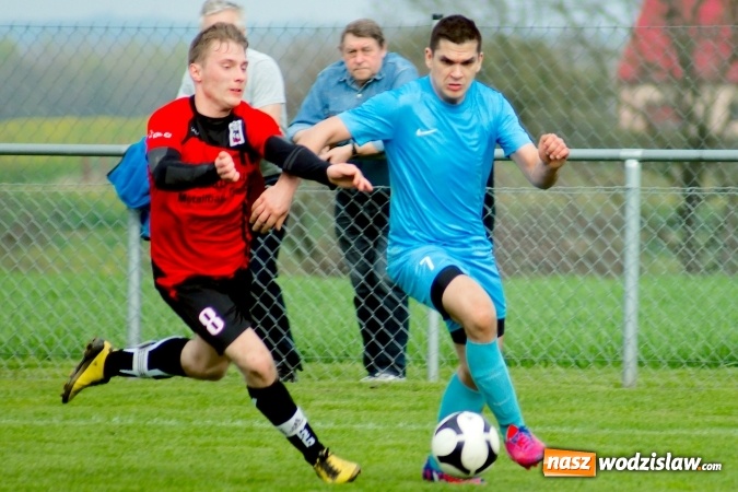 Zdjęcie w galerii na portalu naszwodzislaw.com: C klasa: Rozwój Bełsznica rozbity w Borucinie wiadomości z regionu