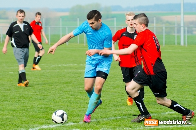 Zdjęcie w galerii na portalu naszwodzislaw.com: C klasa: Rozwój Bełsznica rozbity w Borucinie wiadomości z regionu