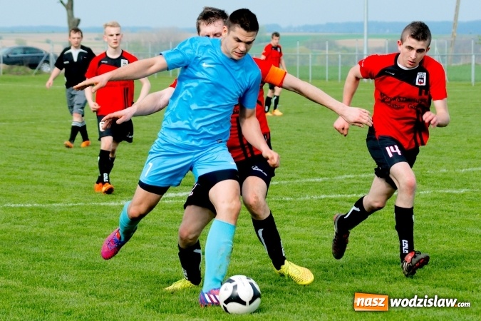 Zdjęcie w galerii na portalu naszwodzislaw.com: C klasa: Rozwój Bełsznica rozbity w Borucinie wiadomości z regionu