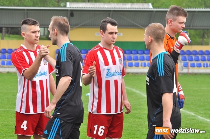 Zdjęcie w galerii na portalu naszwodzislaw.com: Kobyla idzie jak burza. Kolejną ofiarą rezerwy Przyszłości Rogów wiadomości z regionu