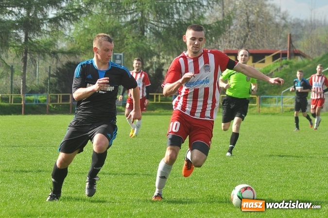 Zdjęcie w galerii na portalu naszwodzislaw.com: Kobyla idzie jak burza. Kolejną ofiarą rezerwy Przyszłości Rogów wiadomości z regionu