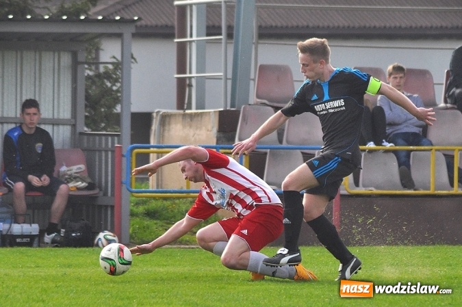 Zdjęcie w galerii na portalu naszwodzislaw.com: Kobyla idzie jak burza. Kolejną ofiarą rezerwy Przyszłości Rogów wiadomości z regionu