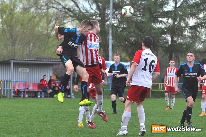 Zdjęcie w galerii na portalu naszwodzislaw.com: Kobyla idzie jak burza. Kolejną ofiarą rezerwy Przyszłości Rogów wiadomości z regionu