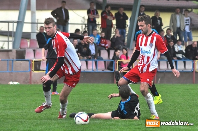 Zdjęcie w galerii na portalu naszwodzislaw.com: Kobyla idzie jak burza. Kolejną ofiarą rezerwy Przyszłości Rogów wiadomości z regionu