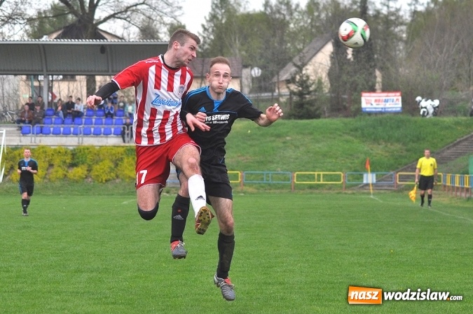 Zdjęcie w galerii na portalu naszwodzislaw.com: Kobyla idzie jak burza. Kolejną ofiarą rezerwy Przyszłości Rogów wiadomości z regionu