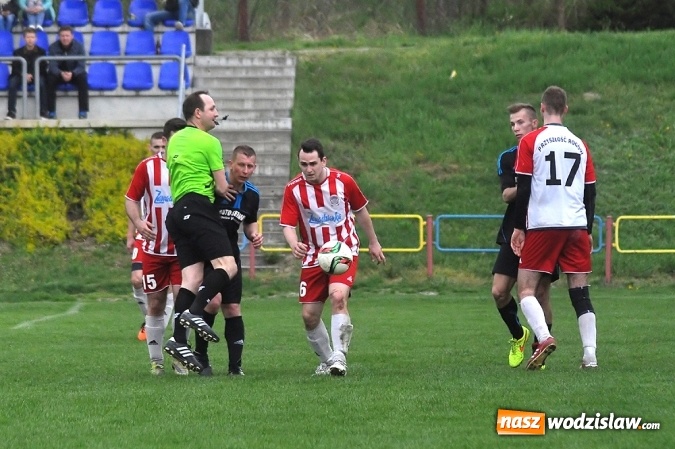 Zdjęcie w galerii na portalu naszwodzislaw.com: Kobyla idzie jak burza. Kolejną ofiarą rezerwy Przyszłości Rogów wiadomości z regionu