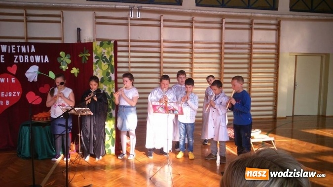 Zdjęcie w galerii na portalu naszwodzislaw.com: W SP numer 15 obchodzili Święto Służby Zdrowia  wiadomości z regionu