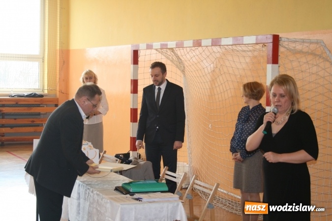 Zdjęcie w galerii na portalu naszwodzislaw.com: Poznaliśmy zwycięzców III Powiatowego Konkursu Matematycznego w Rydułtowach  wiadomości z regionu