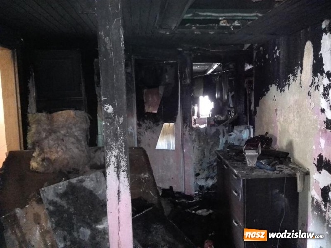 Zdjęcie w galerii na portalu naszwodzislaw.com: Pożar przy Wańkowicza. Palił się dom jednorodzinny wiadomości z regionu