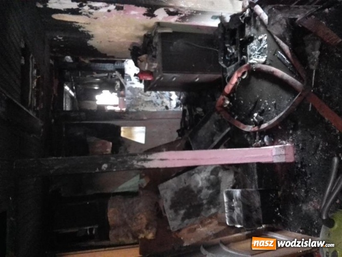 Zdjęcie w galerii na portalu naszwodzislaw.com: Pożar przy Wańkowicza. Palił się dom jednorodzinny wiadomości z regionu