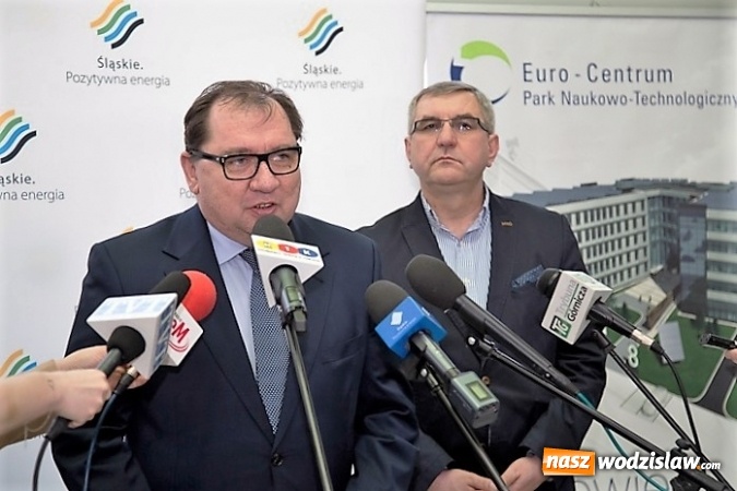 Zdjęcie w galerii na portalu naszwodzislaw.com: Duży problem niskiej emisji - powstanie zespół, który przygotuje założenia do uchwały antysmogowej wiadomości z regionu