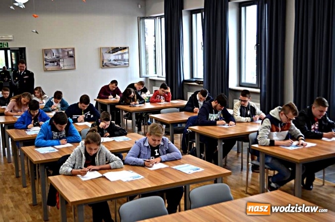 Zdjęcie w galerii na portalu naszwodzislaw.com: Młodzież rywalizowała w turnieju wiedzy pożarniczej wiadomości z regionu