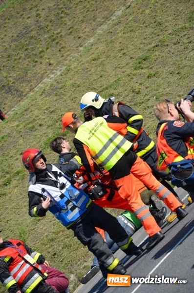 Zdjęcie w galerii na portalu naszwodzislaw.com: Doszło do wypadku na A1... Na szczęście tym razem to były tylko ćwiczenia wiadomości z regionu