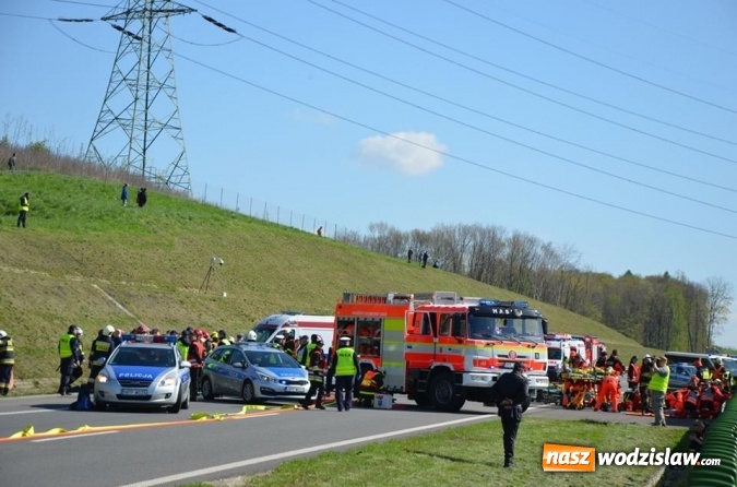 Zdjęcie w galerii na portalu naszwodzislaw.com: Doszło do wypadku na A1... Na szczęście tym razem to były tylko ćwiczenia wiadomości z regionu
